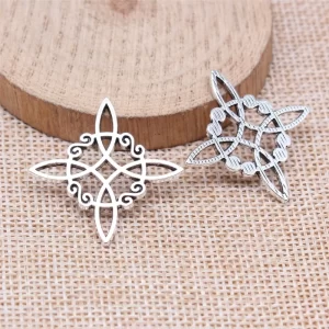 10-pcs Witches Knot/Celtic Knot/Irish Knot Amulet